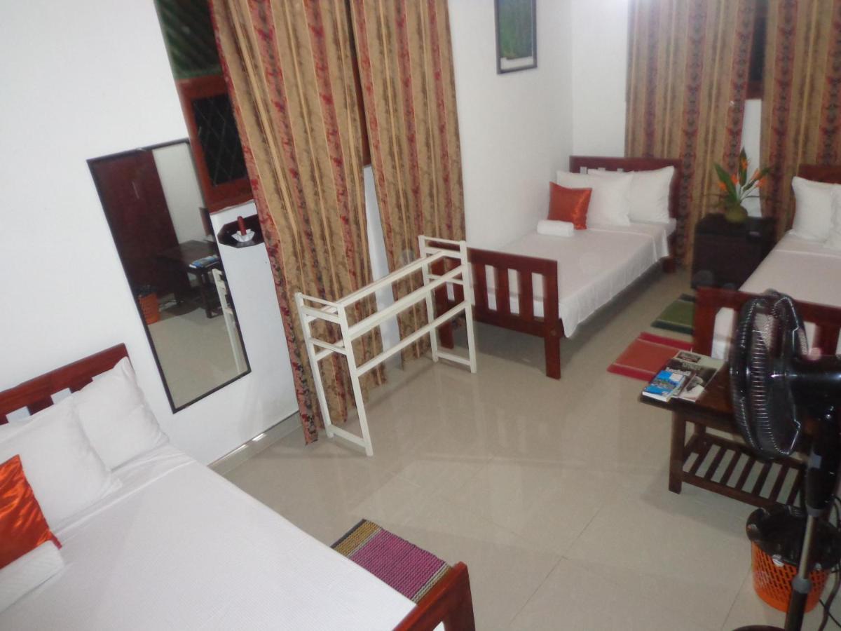 Brown'S Edge Residence Galle Extérieur photo